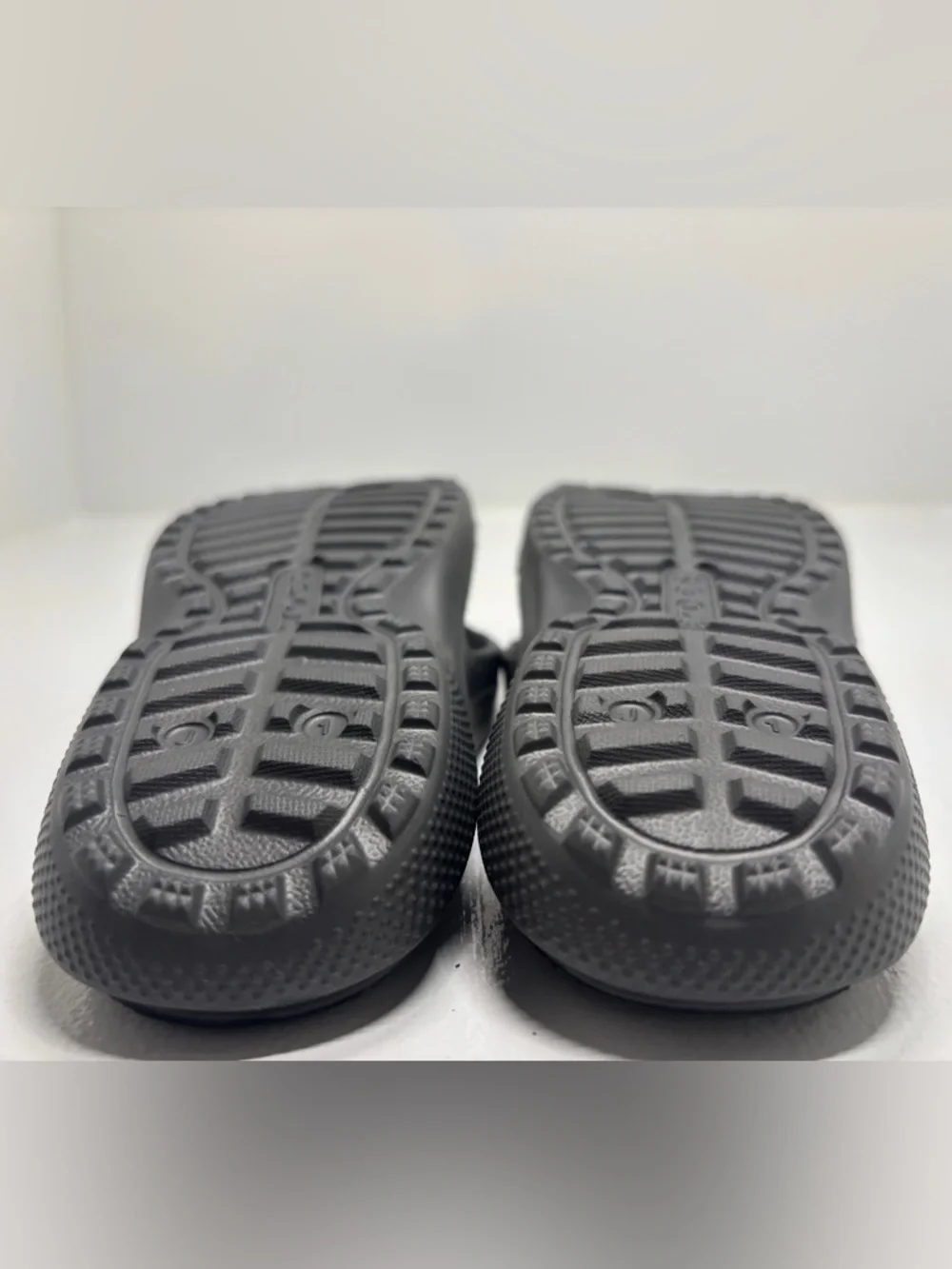 Crocs Kids Classic Flip Flops Black Size J1 Youth 1 Lightweight Sandals